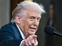 Защо Тръмп носи грим и как изглежда без фон дьо тен? Ако го срещнете в естественото му състояние, може дори да не го разпознаете