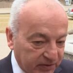 Извънредно! Гълъб Донев замразява заплатите във властта, пенсиите скачат със