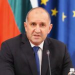 Кабинетът „Радев“ замразява минималната заплата до 2028 г., ето на колко