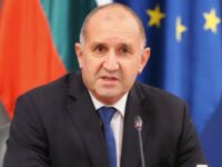 Кабинетът „Радев“ замразява минималната заплата до 2028 г., ето на колко