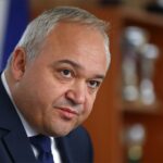 Демерджиев : Две фирми доставят мантинели у нас, а зад тях стои…