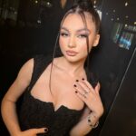 Едва на 20, а вече се похвали с първо бебе – Крисия цъфти от щастие! (СНИМКИ)