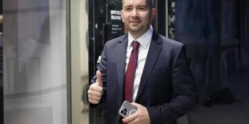 Костадинов разката Слави Василев: Помниш ли как ме молеше да…