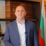 Извънредно! Радев с предупреждение.