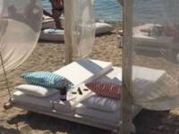Шок на родното Черноморие: Искат 180 евро за шатра на плажа, без дори да включат бутилка вода