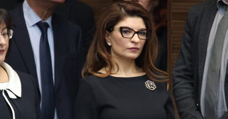 Десислава Атанасова пусна нови документи, опровергаващи думите на Демерджиев