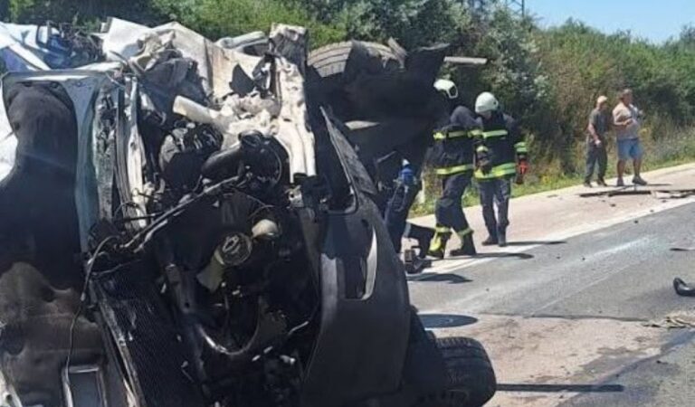 Мъж и жена са загинали при адското меле на „Хемус“, деца са в болница