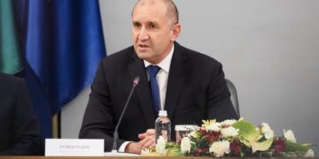 Извънредно! Радев издига много силна фuгypa за президент. Изненадата е пълна